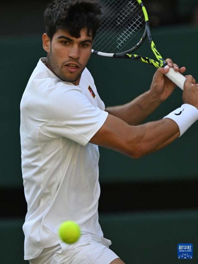 用无球跑动 用无球跑动